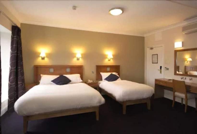 스탠다드 트리플 룸, Imperial Hotel Galway