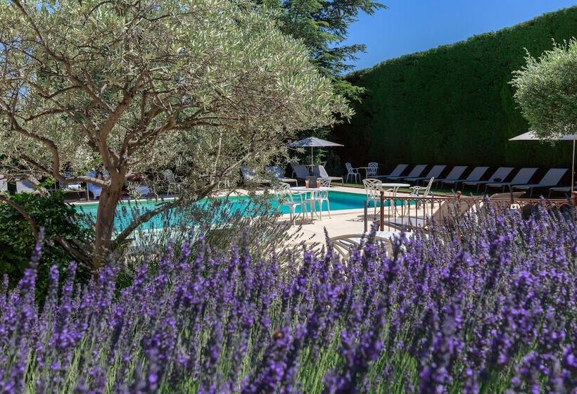 Люкс Вид на Бассейн, Auberge De Cassagne & Spa