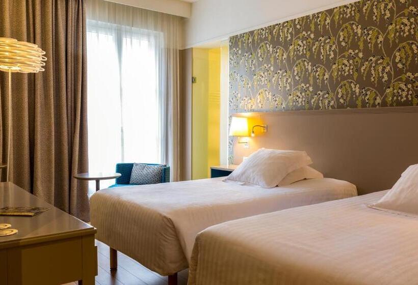 Номер Deluxe, Oceania L Hôtel De France Nantes