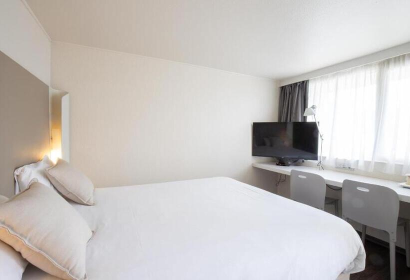 Апартаменты 1 Спальня, Campanile Reims Sud  Bezannes