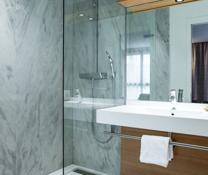 Номер Стандарт, Hôtel Forest Hill Meudon Velizy