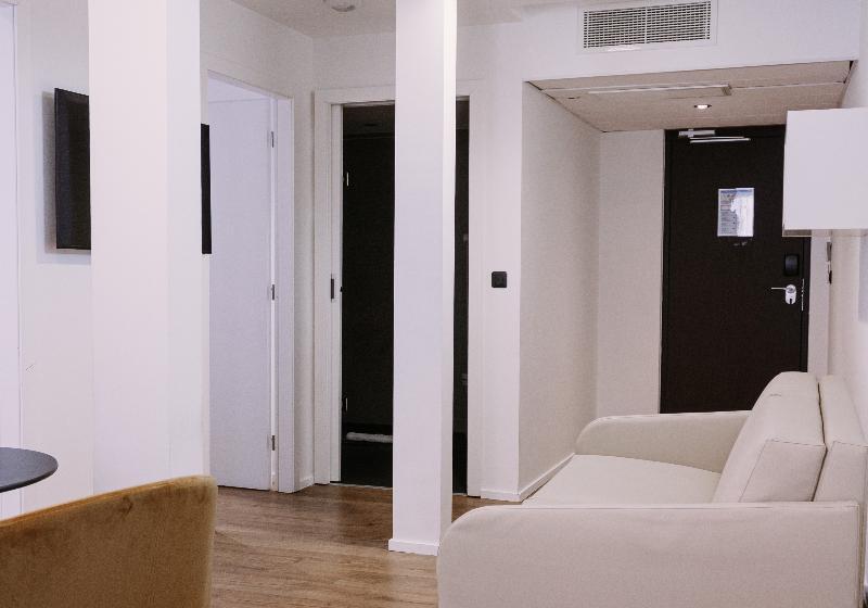 Номер Стандарт, Clapclap Hôtel, Food & Bar