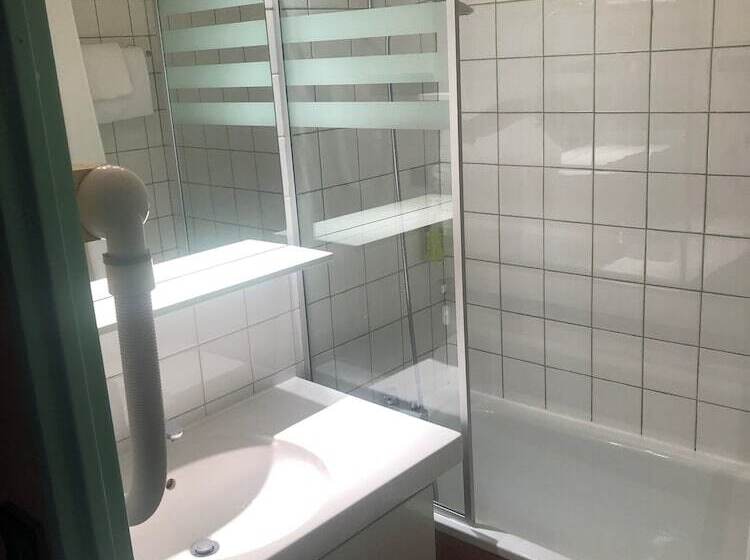 Трехместный Номер Комфорт, Brit Hotel Florimont