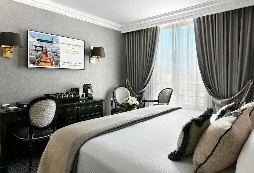 اتاق لوکس با چشم‌انداز شهر, Hôtel Barrière Le Majestic Cannes