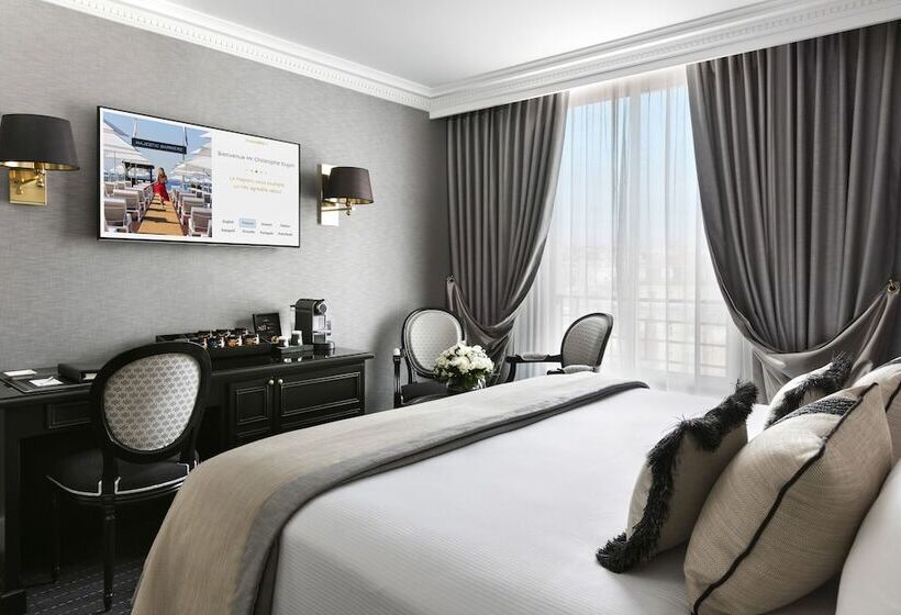 اتاق لوکس با چشم‌انداز شهر, Hôtel Barrière Le Majestic Cannes