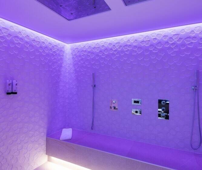 Люкс, La Cheneaudière   Hôtel Spa   Relais & Châteaux