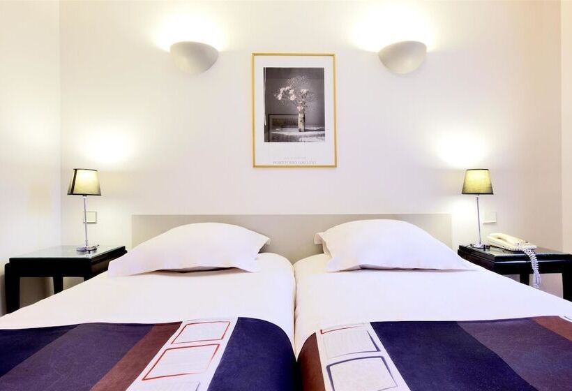 Номер Стандарт, Kyriad Nimes Centre