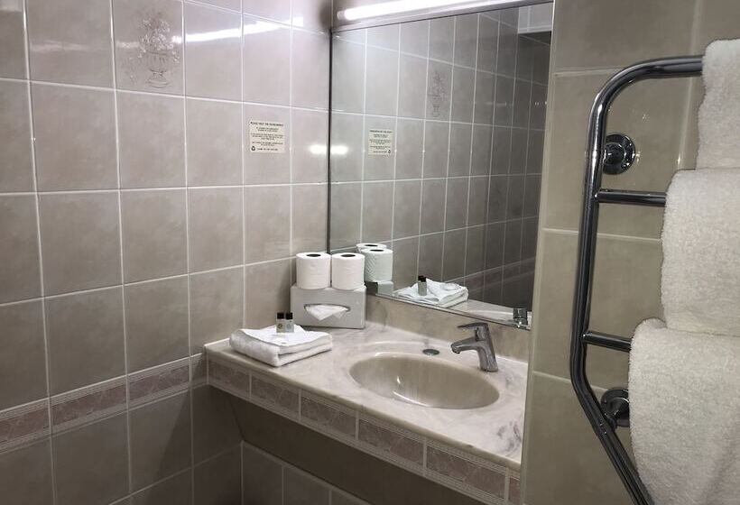 חדר סטנדרט, Delta Hotels By Marriott Colchester