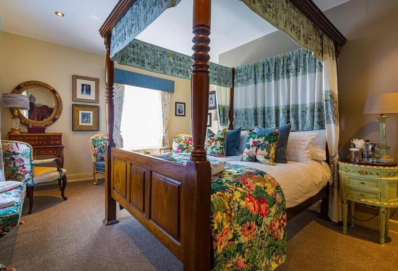 Номер Deluxe, The Rutland Arms Hotel, Bakewell, Derbyshire