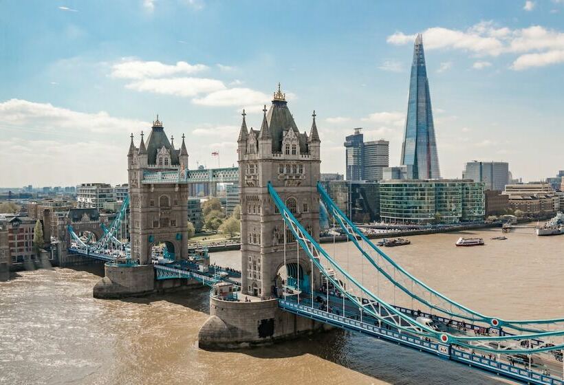 Номер Стандарт, The Tower Hotel, London