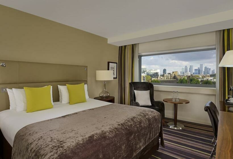 Номер Executive, The Tower Hotel, London