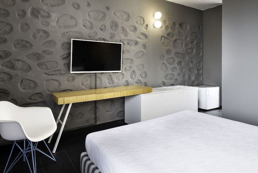 اتاق سوپریور یک تخته با چشم‌انداز دریا, Alkistis Beach Hotel   Adults Only