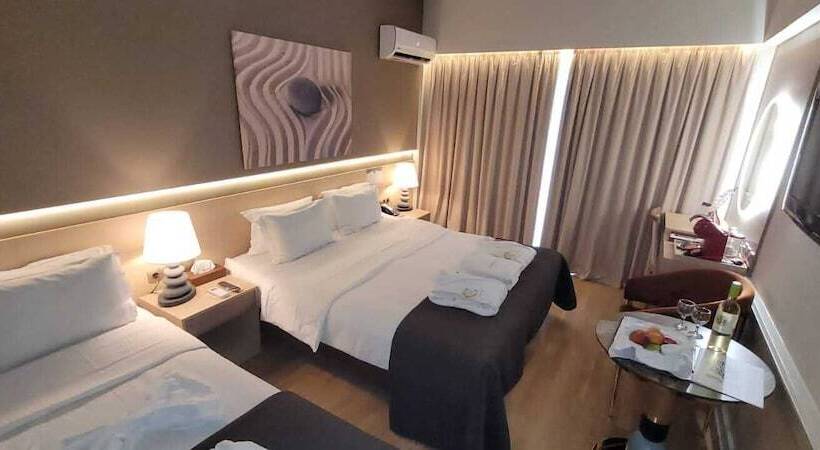 스탠다드 트리플 룸, Coral Hotel Athens