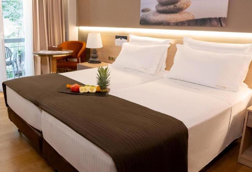 패밀리 연결 룸, Coral Hotel Athens
