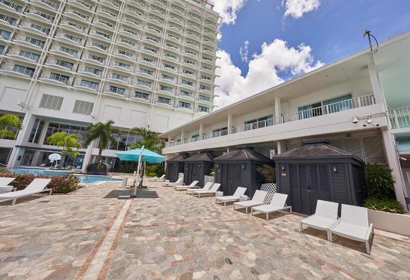 کلبه دلوکس, Lotte Hotel Guam