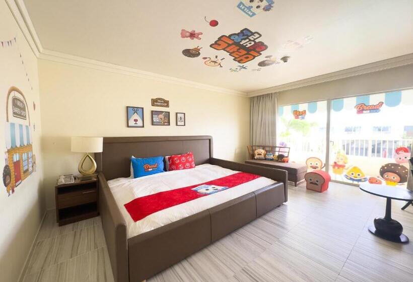 چشم‌انداز استخر اتاق کلوب, Lotte Hotel Guam
