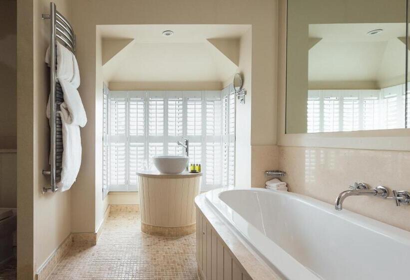 Номер Deluxe Вид на Море, St Brides Spa Hotel & Village Apartments