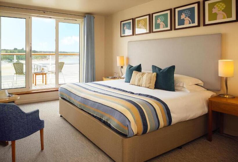 Номер Superior Вид на Море, St Brides Spa Hotel & Village Apartments
