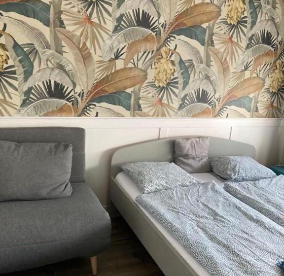 Трехместный Номер Стандарт с Балконом, Aranyhíd Apartman