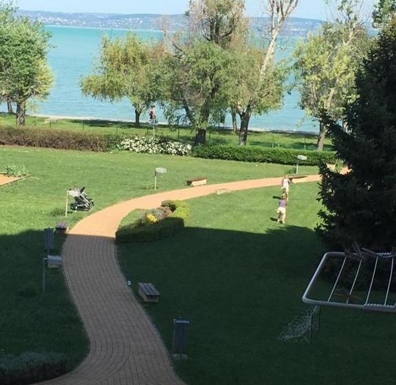 1 Bedroom Apartment Lake View, Aranyhíd Apartman
