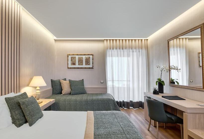 Трехместный Президентский, Divani Palace Acropolis
