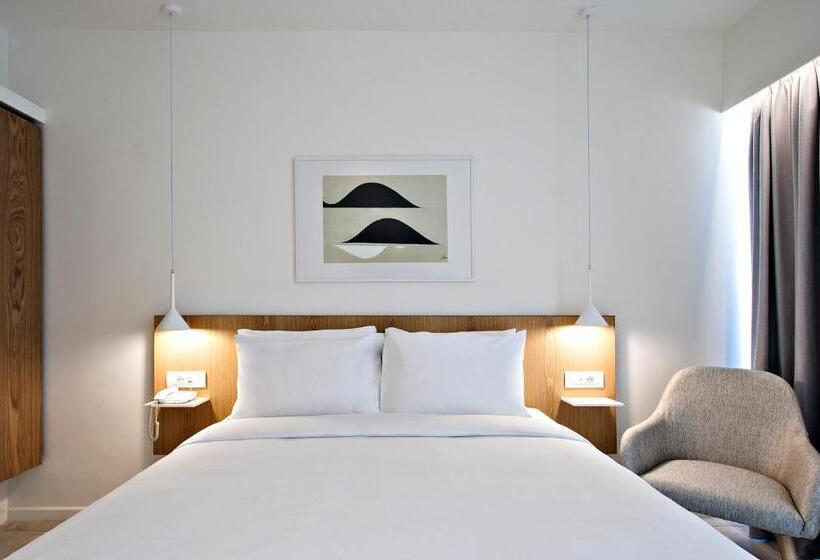 Номер Стандарт Вид на Бассейн, Radisson Resort Plaza Skiathos