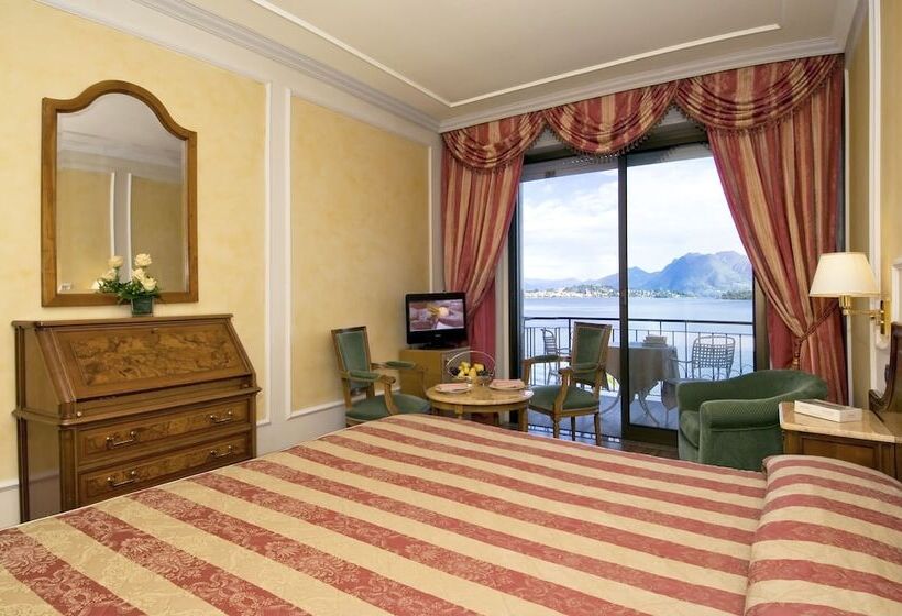 Standard-huone Allasnäkymä, Grand Hotel Dino