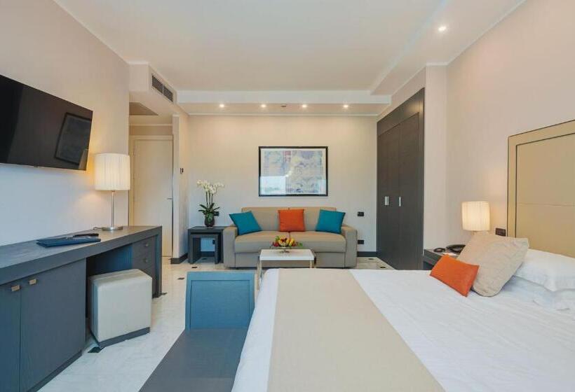 Junior Suite, Excelsior