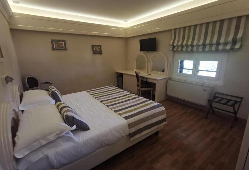 Номер Стандарт, Grand Hotel Vittoria