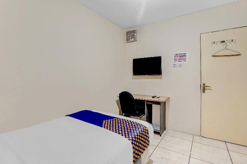 سوئیت جونیور با تخت بزرگ, De Bonart Naples   Curio Collection By Hilton