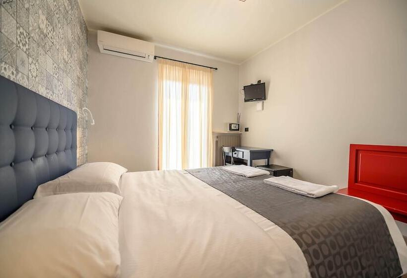Номер Стандарт, & Apartments  Perpoin