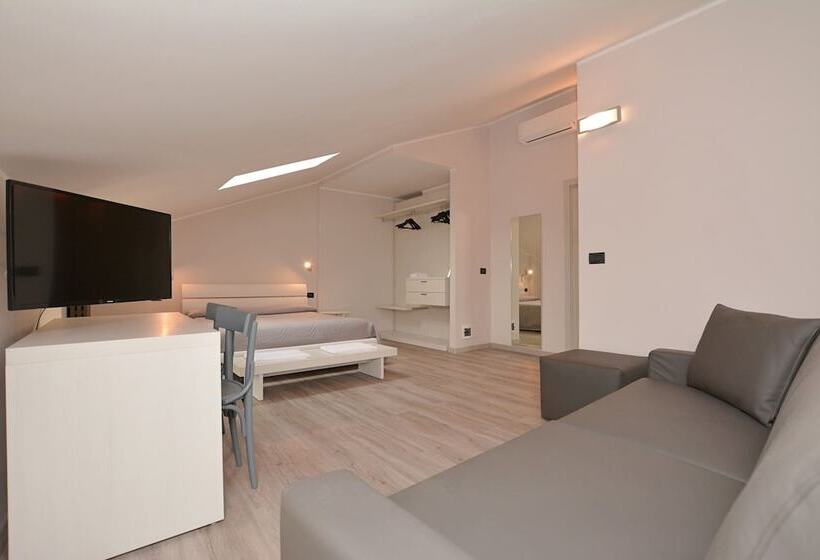 Трехместный Номер Комфорт, & Apartments  Perpoin