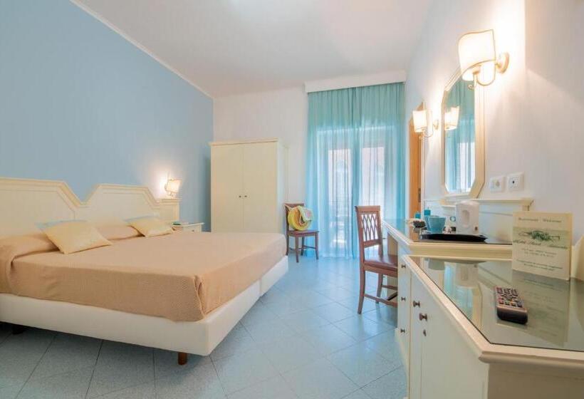 Habitación Estándar con Balcón, Ascot Sorrento