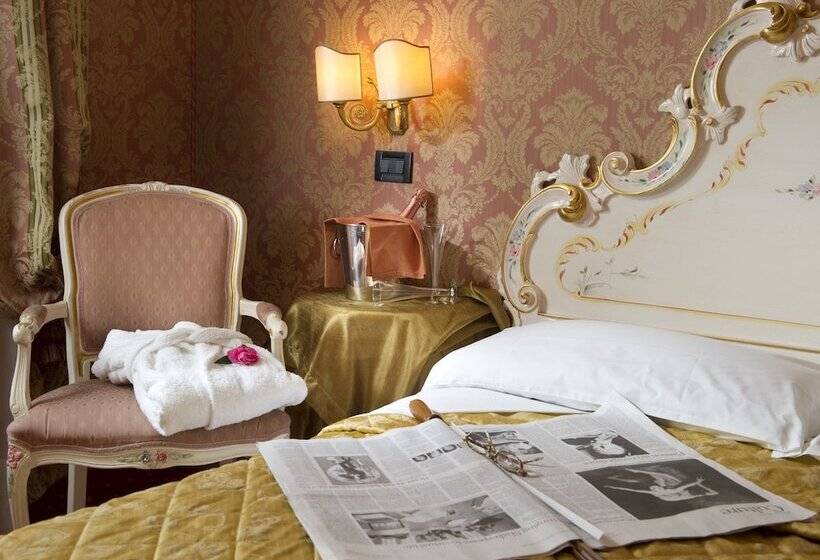 غرفة كلاسيكية, Carlton on The Grand Canal