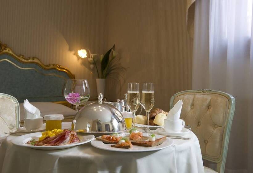 غرفة كلاسيكية, Carlton on The Grand Canal