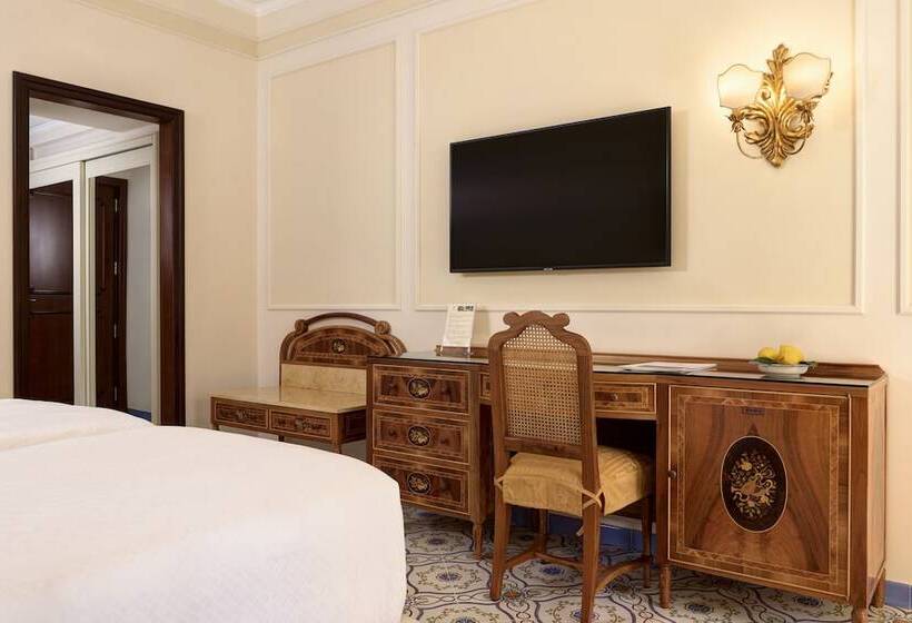 Habitación Clásica con Balcón, Grand Hotel De La Ville