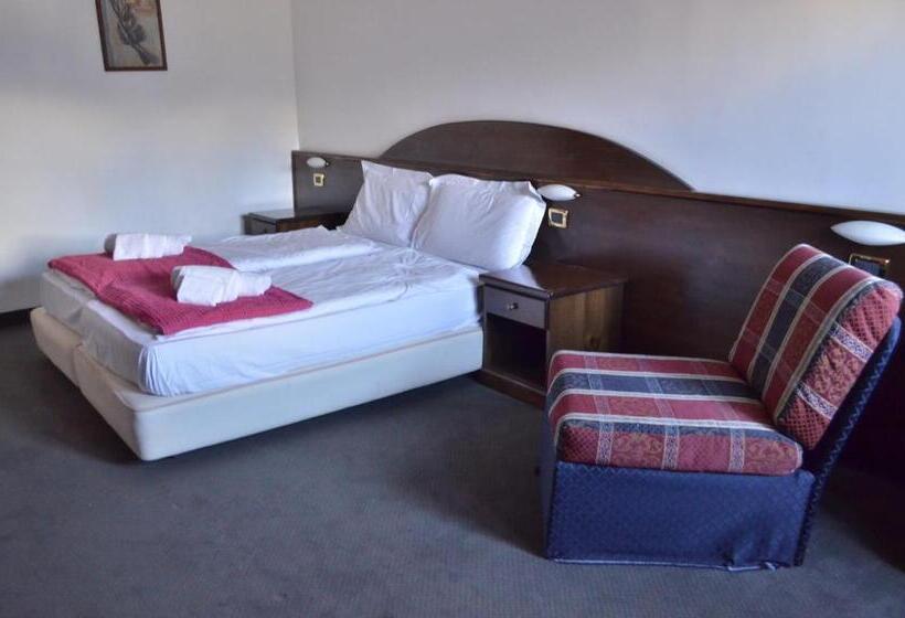 اتاق استاندارد, La Terrazza