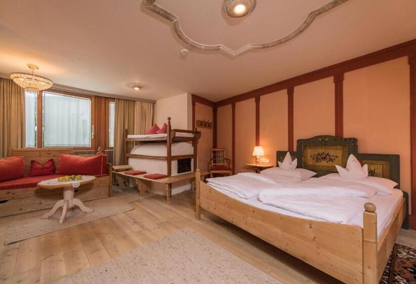 Полулюкс с Гидромассажем, Mirabell Dolomites Hotel Luxury Ayurveda & Spa