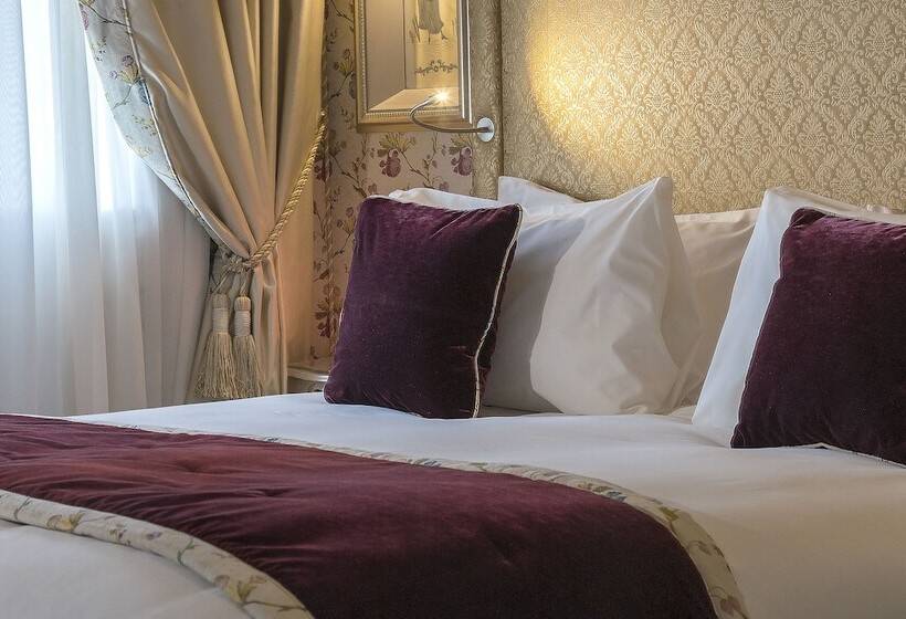 Трехместный Номер Deluxe с Видом, Papadopoli Venezia   Mgallery Collection