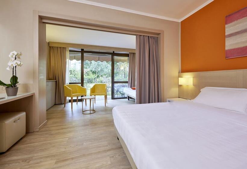 Семейный Номер, Park Hotel I Lecci