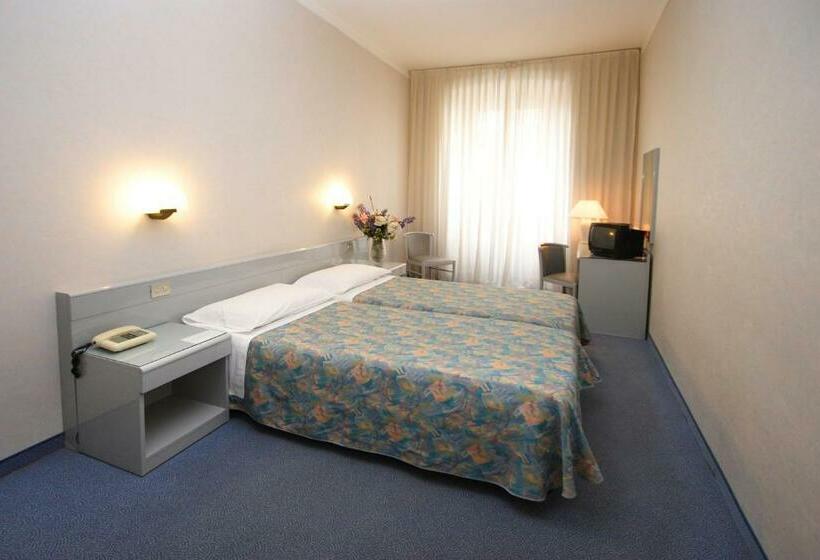 اتاق استاندارد, Roma