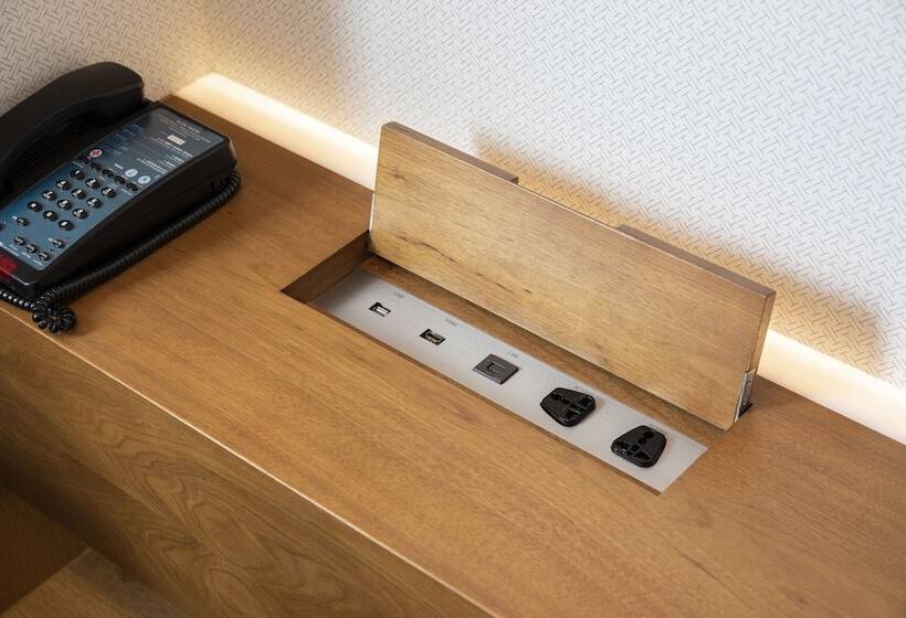 Номер Executive, Hilton Nagoya