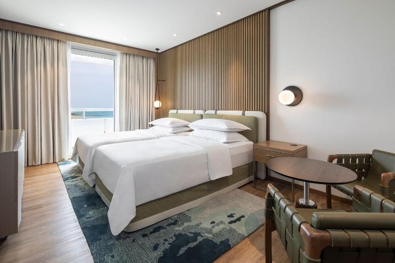 Номер Клуб Вид на Море, Sheraton Grand Tel Aviv