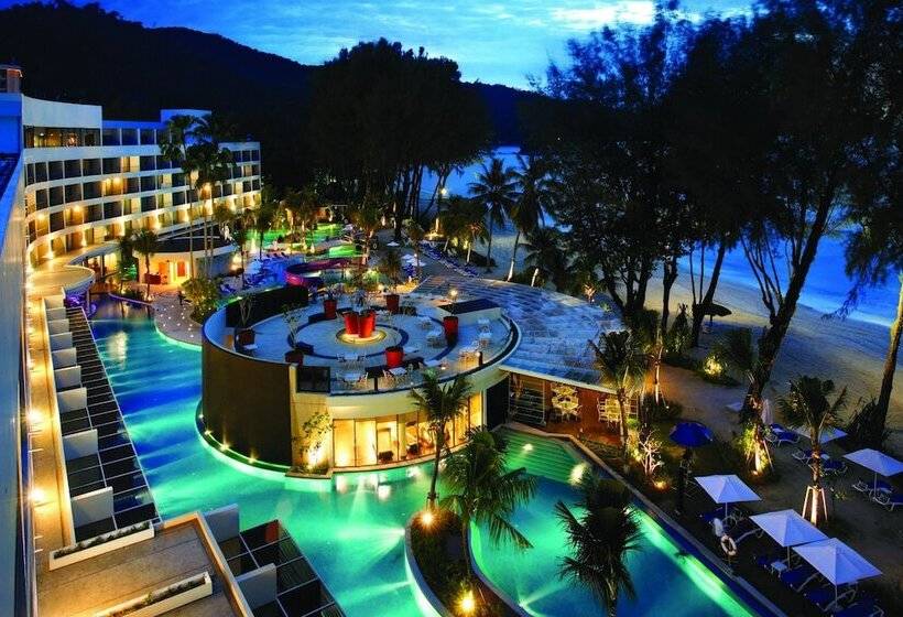 プールの見えるデラックスルーム, Hard Rock Hotel Penang