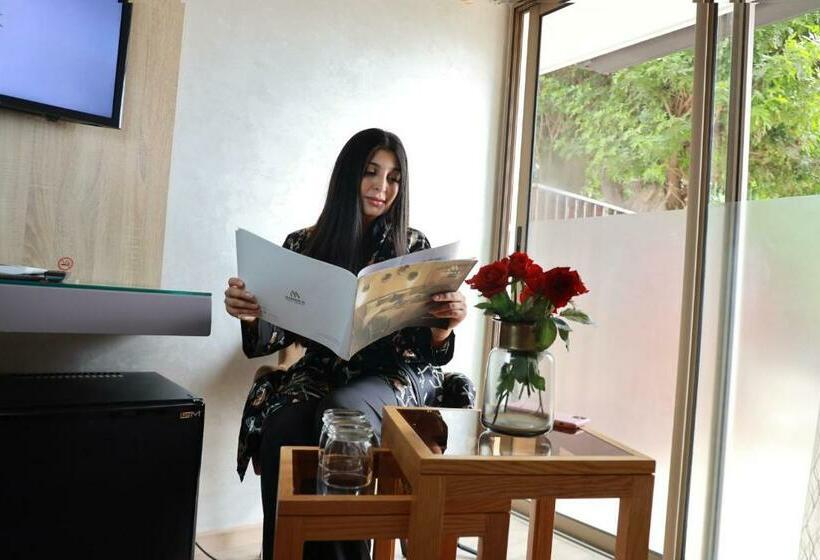 Номер Стандарт Вид на Бассейн, Mabrouk Hotel And Suites  Adult Only