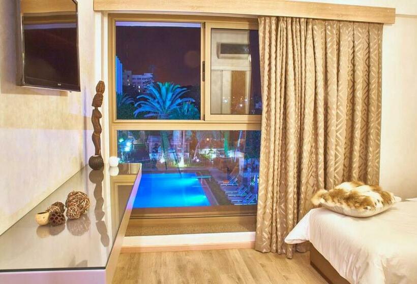 Номер Стандарт Вид на Бассейн, Mabrouk Hotel And Suites  Adult Only