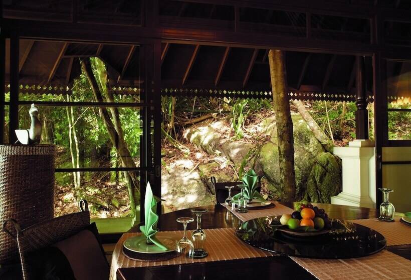 Апартаменты 3 Спальни, Pangkor Laut Resort