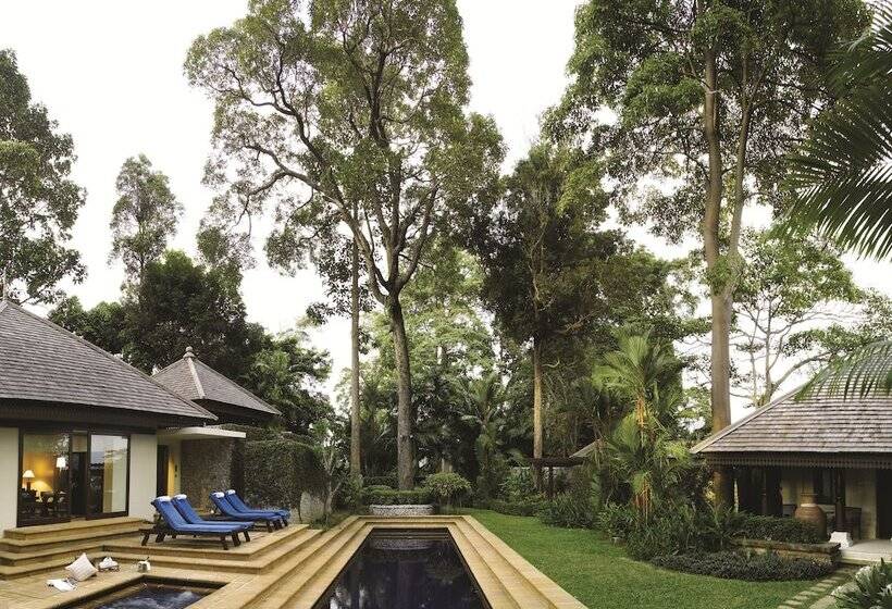 Апартаменты 3 Спальни, Pangkor Laut Resort