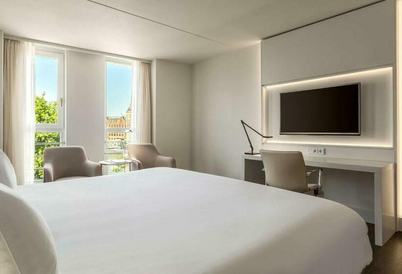 带观景的高级间, NH Collection Amsterdam Barbizon Palace