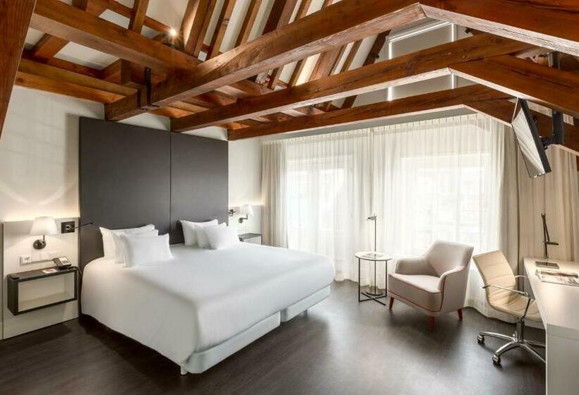 高级客房, NH Collection Amsterdam Barbizon Palace